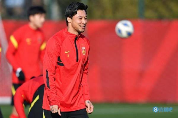 Calls for a major change in the national football team, 30+ players withdraw from the national team attracts attention