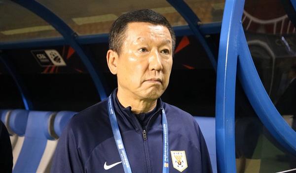 Ji Xiang joined the national football team a new chapter: godson to help fight again in the green field