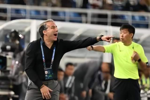 スペイン人監督、中国スーパーリーグと中国リーグ1で2年間で3つのタイトルを独走！パスサッカーのトレンドは強い！