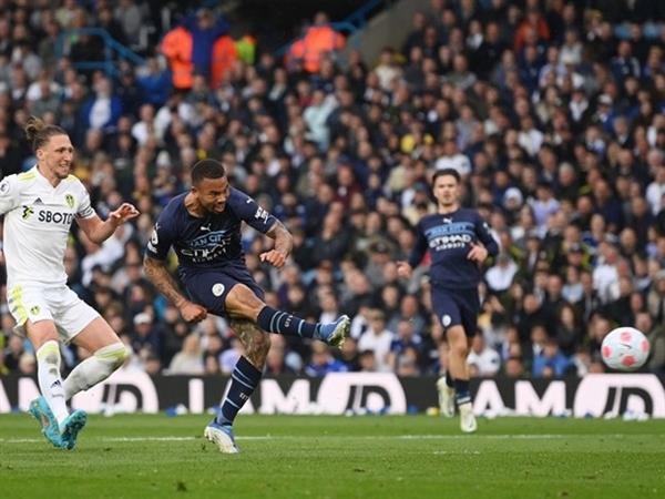 Manchester City's comeback win over Leeds United and the Liverpool battle were brilliantly presented!