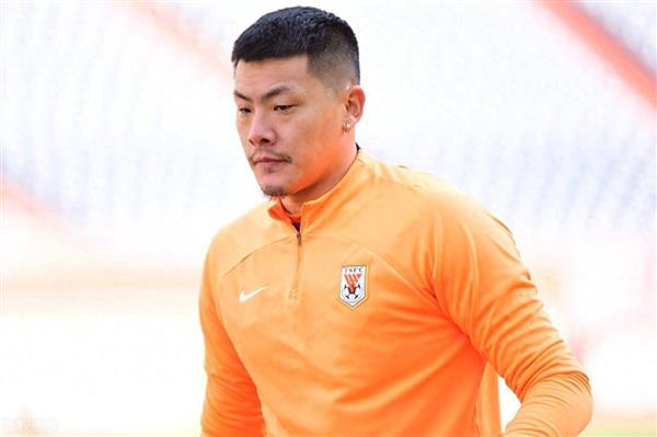 Luneng host Kawasaki, Gao Junwing out, Pato in key role!