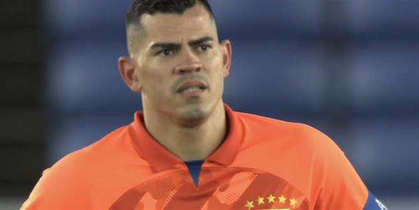 Tarzan's mystery player Zeca's return is imminent and his form is a mystery to watch!