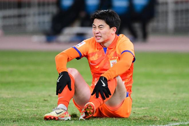 Luneng shocker: local players are the first to leave the team, the Chinese Super League hat-trick heroes bid farewell!