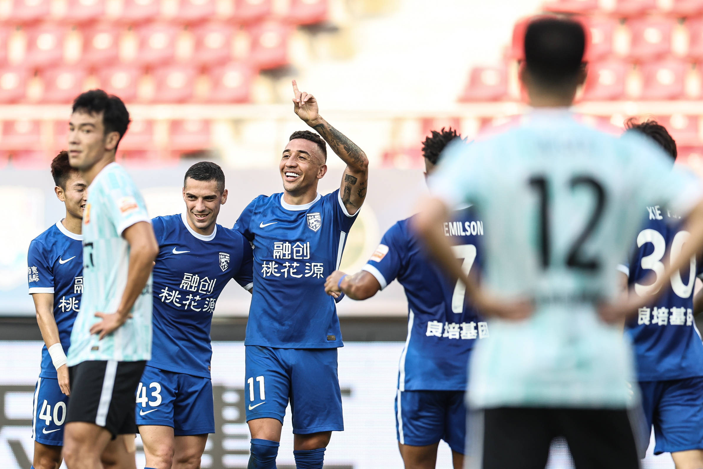 Fünf Super-League-Teams ohne Zweifel an Gehaltsrückständen, Heimstadion des Tabellenführers muss genehmigt werden