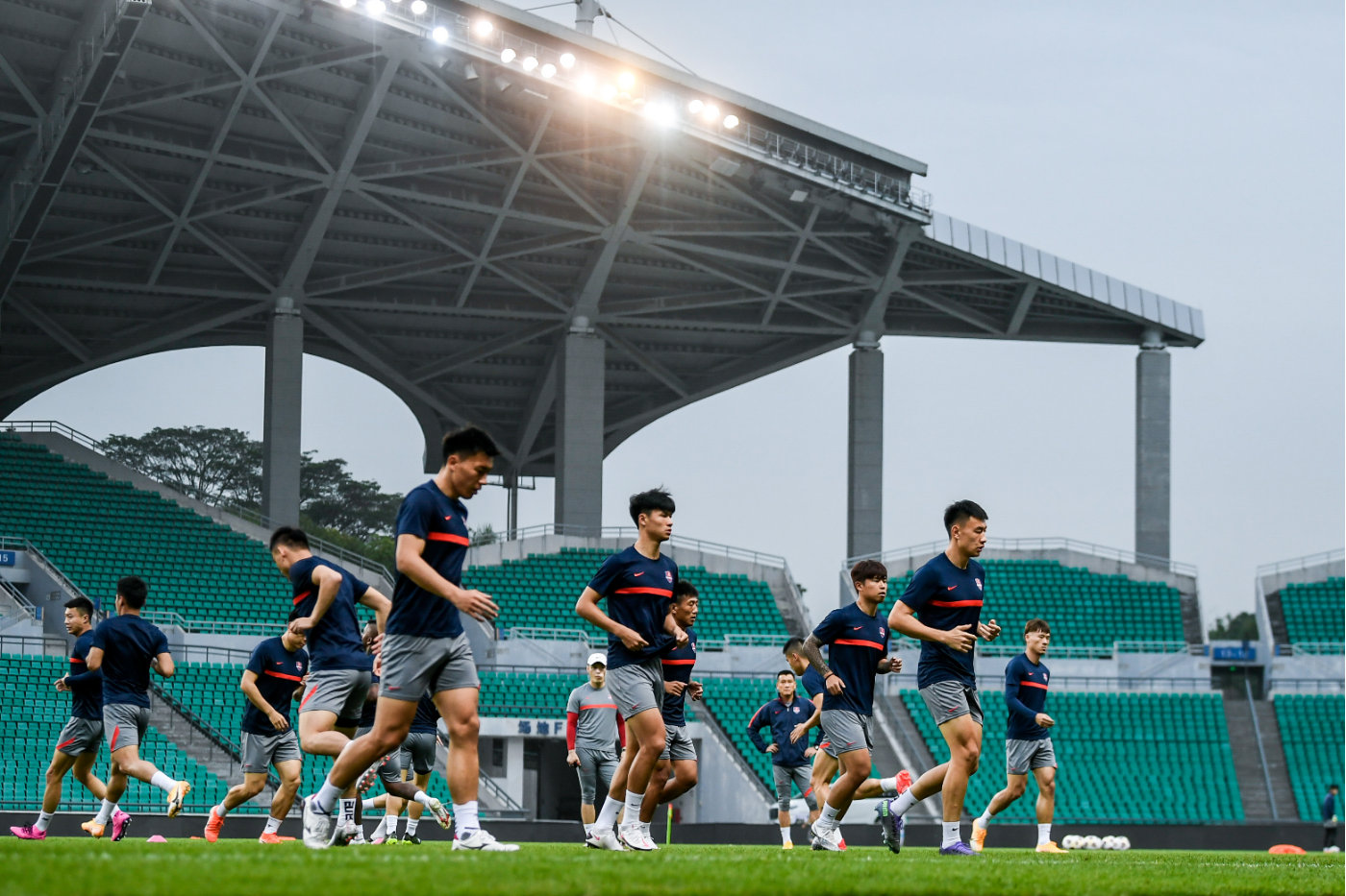 Life and death! Chongqing team fails to gather for negotiation impasse, unpaid salary issue hangs in the balance