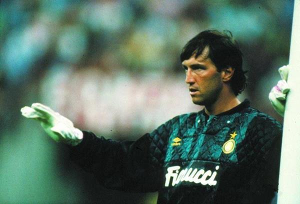 Legendary goalkeeper Zenga: Iron heart of Inter guards, World Cup sealed with zero goals conceded!