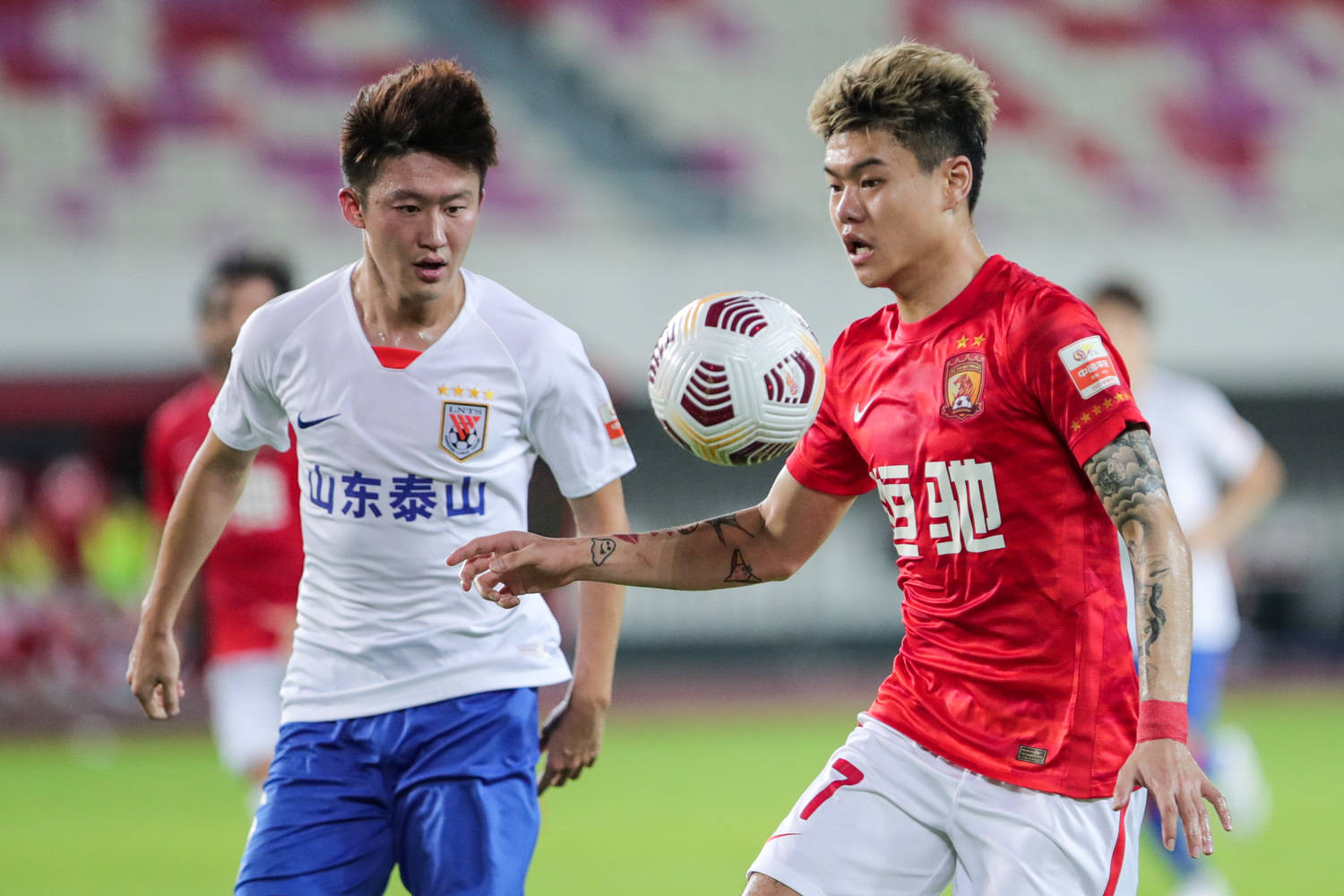 Canton nimmt Revanche! Taishan erleidet im Rückspiel die erste Niederlage und führt die Liga mit einem Torverhältnis von 3 Toren an!