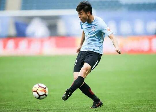 大连球星汪晋贤转会亚泰，河南武汉队新援加盟！