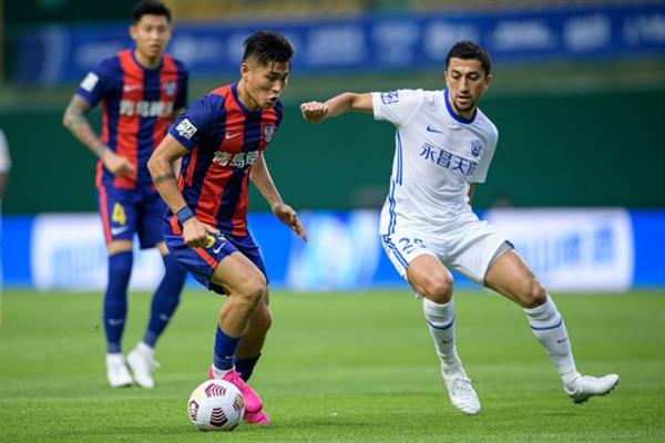 骨折2本、肋骨骨折3本！痛みに学び、中国スーパーリーグの外国人助っ人はワールドカップ優勝を誓う！