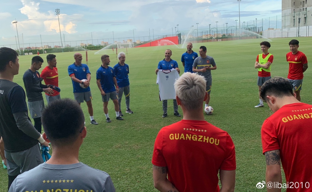 Cannavaro honored in Italy's uniform, winning moments illustrate loyalty!