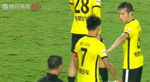 荣昊助攻凌杰失点，广州客场不敌河南，惊魂2-1！