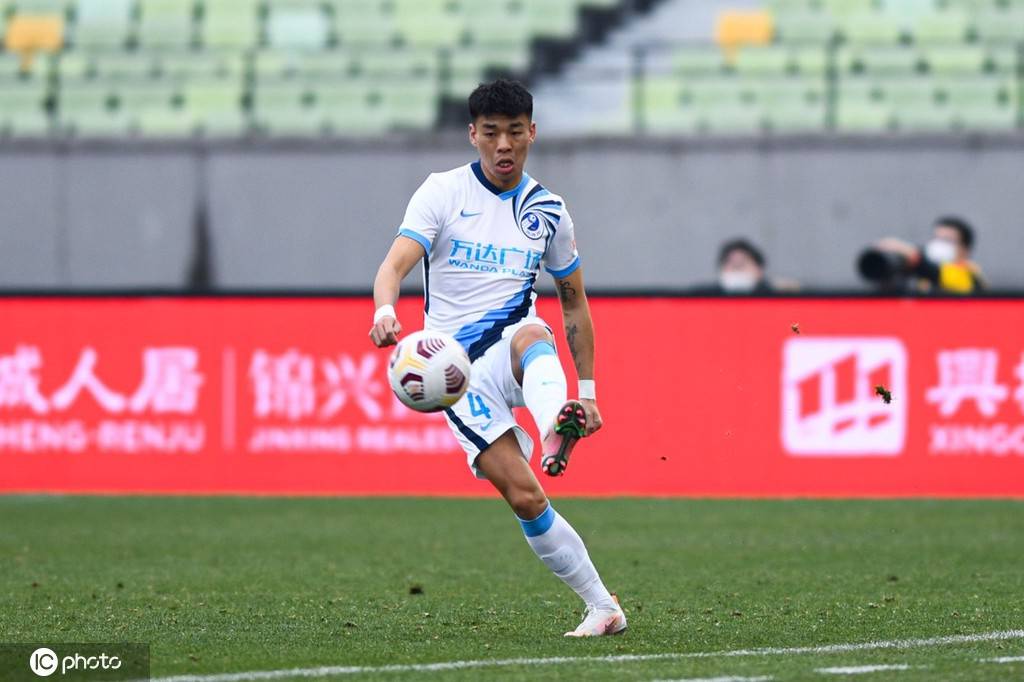 Niederländischer Torjäger aus der Eredivisie und Flügelstürmer aus Dalian schließen sich Shanghai Harbour an - starke Verstärkung im Anmarsch!
