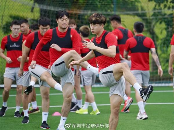 “足协杯激战在即，深圳战队备战动员大会盛大启幕！”