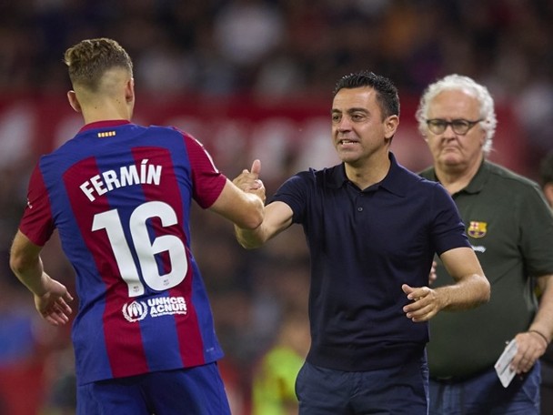 Xavi sternly reminds new Barcelona manager Felix: adversity needs to be dealt with carefully!