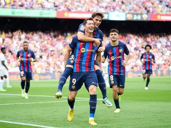 18-year-old star shines as Barcelona's double assist steals the show in big win