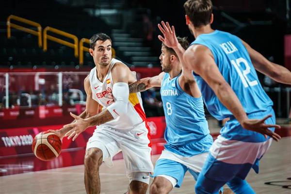 82-Year-Old Legends vs! Gasol vs. Scola, veteran style on the basketball court 