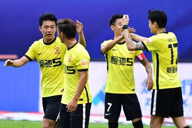 Die chinesische Super League kehrt zu ihren Heim- und Auswärtsspielen zurück! Das Heimstadion von Guangzhou ist umgezogen, das neue Wahrzeichen wird bald eingeweiht!