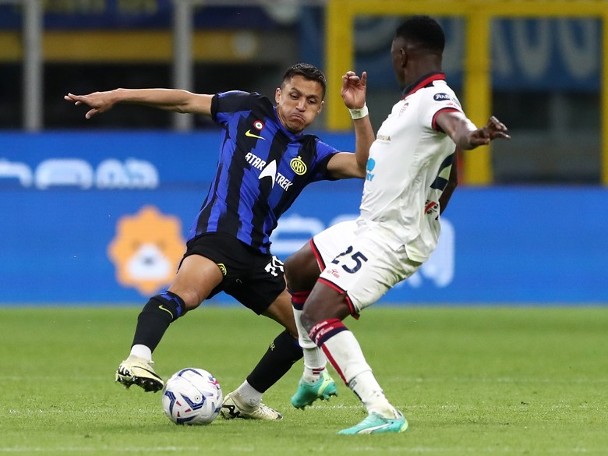 Inter top of the table in an unexpected reversal, AC Milan threatens to become a dark horse for the title!