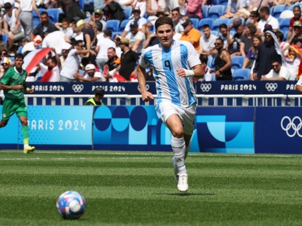 Argentine international's quest for change draws attention as La Liga giants battle to steal him!