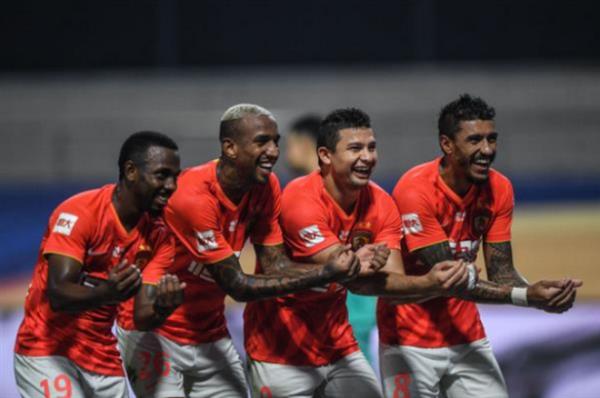 Guangzhou team's promise comes true! The first stage or full Chinese class debuts in the heat of the moment!