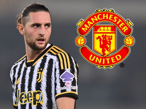 The 29-year-old superstar joins Manchester United for a massive reduced transfer fee!