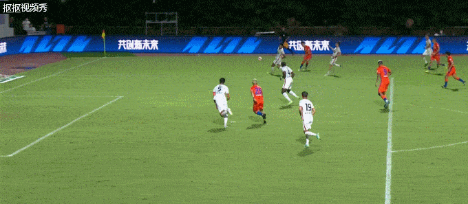 Bedenken hinsichtlich der technischen Standards, da die Torhüter in der chinesischen Super League und der Central League viele Schüsse verfehlen!