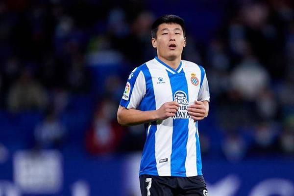 Wu Lei opened up! First goal of the season stuns the eyeballs and forces Messi to fly!