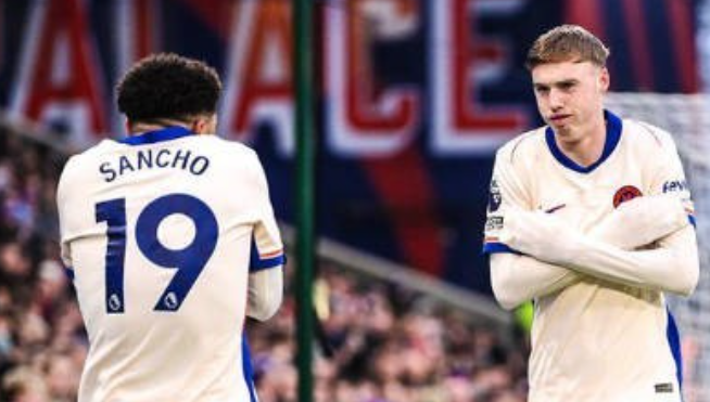 Chelsea's battle with Crystal Palace ended in a draw, Sancho lamented the loss of three points, faith remains unchanged to fight the journey again!