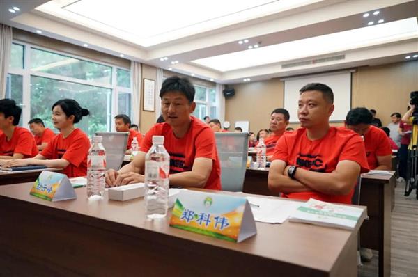 Xu Genbao praises Wu Lei for staying in La Liga, Zhang Linpeng's national football performance recognized