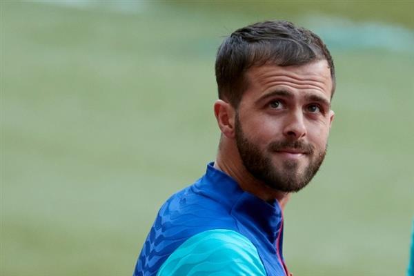 Pjanic advises Morata to choose carefully, Xavi expected to save the day Barcelona!