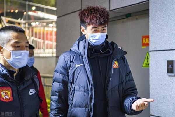 Dai Weijun's path to staying in China revealed: Chinese-funded Ligue 1 team show their support, Chinese Super League giants locked in until the end of the year!