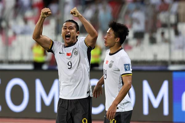 Zhang Yuning scored a god goal as the new star of the national soccer team shone on the field!