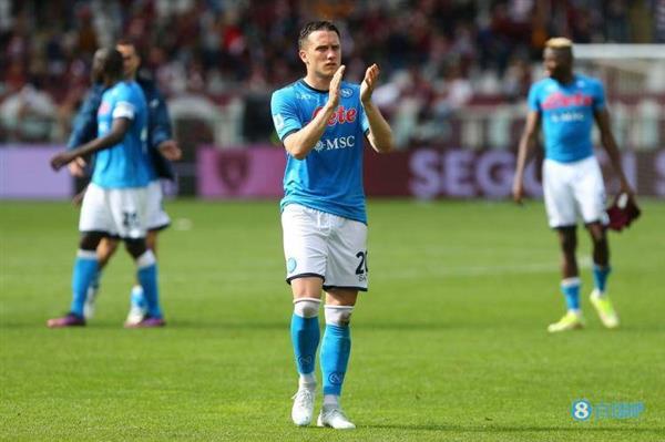 Zielinski confident as Napoli defies strong opposition in Champions League