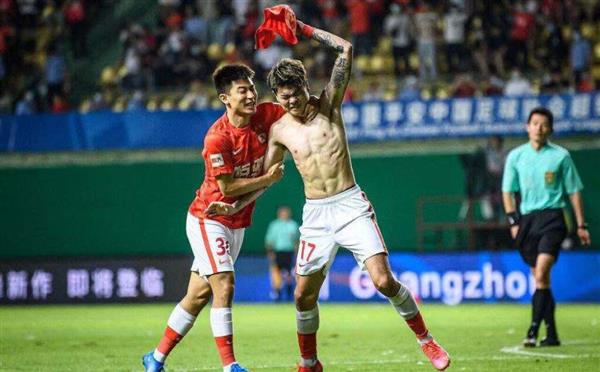 昇格を誇るカード！国のために才能を育てようという滄州の決意は、この大勝利で明らかになった！