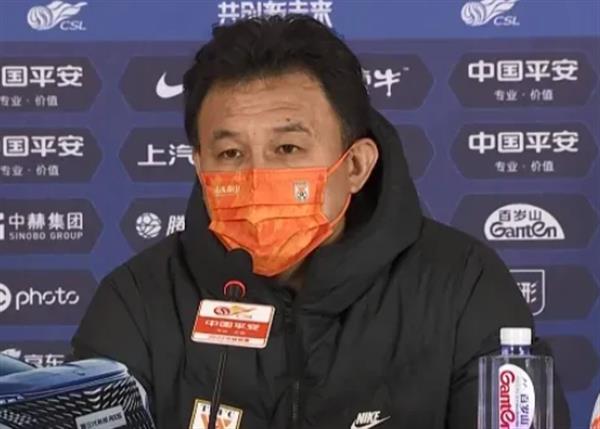 郝伟力挺孙准浩：全力冲刺世界杯梦！