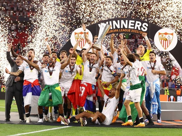 Xavier's 12-yard shutout of Roma crowned Europa League glory!