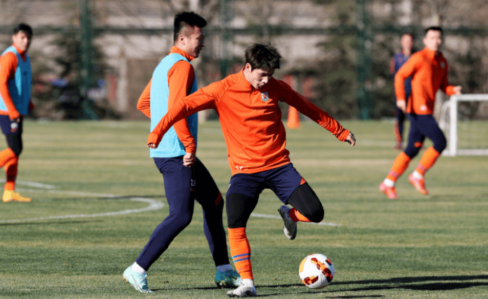 Taishan new season preparations: Fellaini solo training, Ji Xiang not yet returned to the team practice