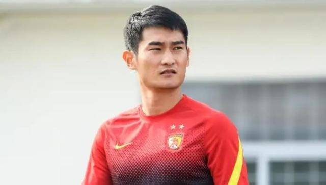 泰山豪夺强援，卫冕雄心勃勃！新赛季备战，只欠两员！