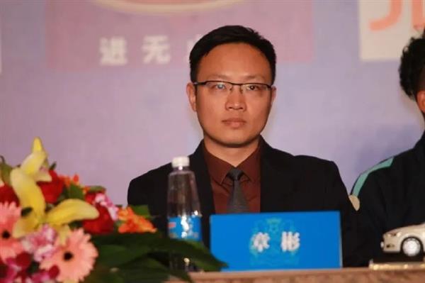 Das neue Management von Guangzhou City hat es versäumt zu kommunizieren, die Dynamik der Spieler zieht die Aufmerksamkeit auf sich